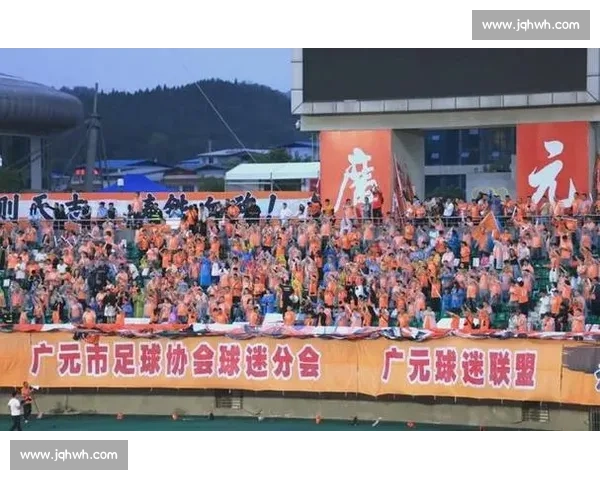 川超赛场双份浪漫！绵阳球迷求婚获 10 万购房券